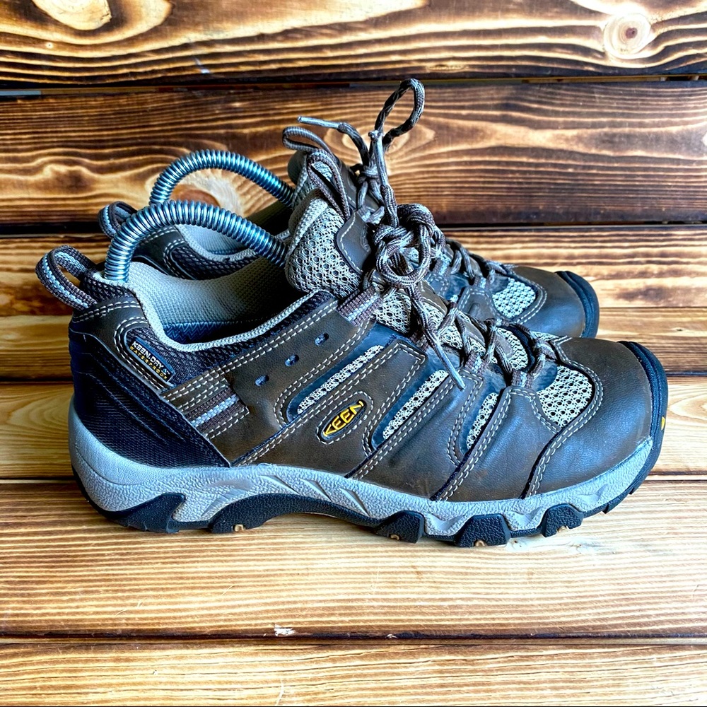 KEEN Koven Low Waterproof Hiking Shoe Sneaker 7.5